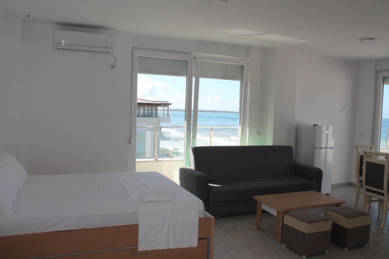 Appartamento Roxhensi Shëngjin Esterno foto