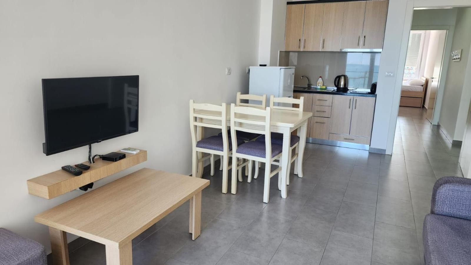 Appartamento Roxhensi Shëngjin Esterno foto