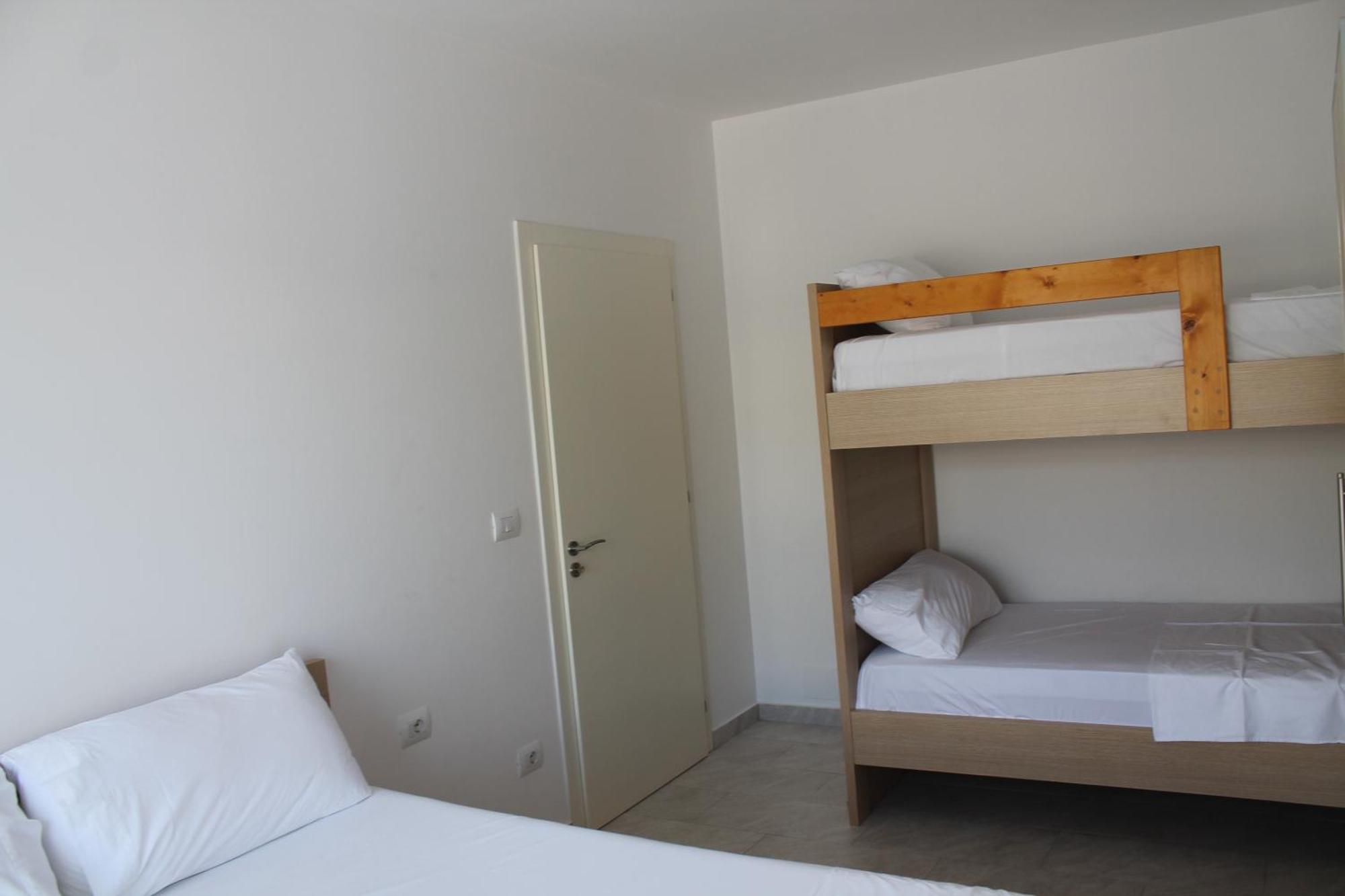 Appartamento Roxhensi Shëngjin Esterno foto