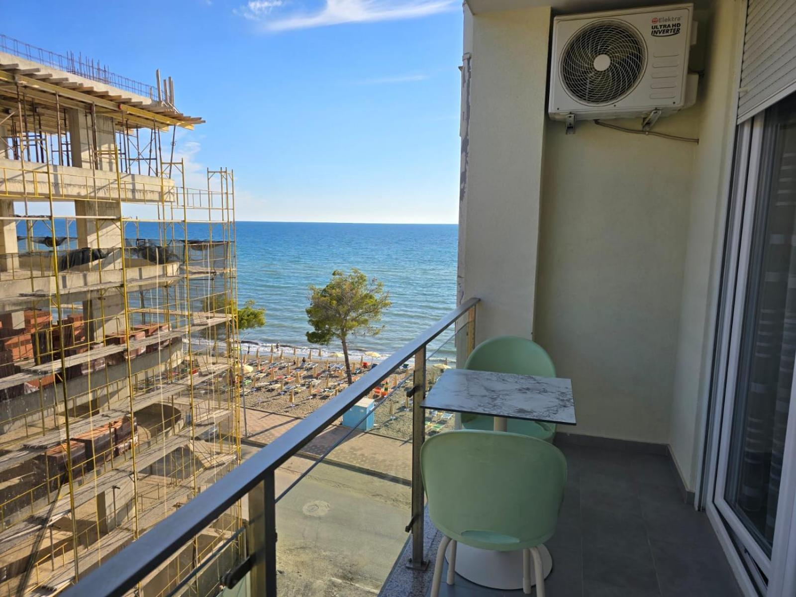 Appartamento Roxhensi Shëngjin Esterno foto